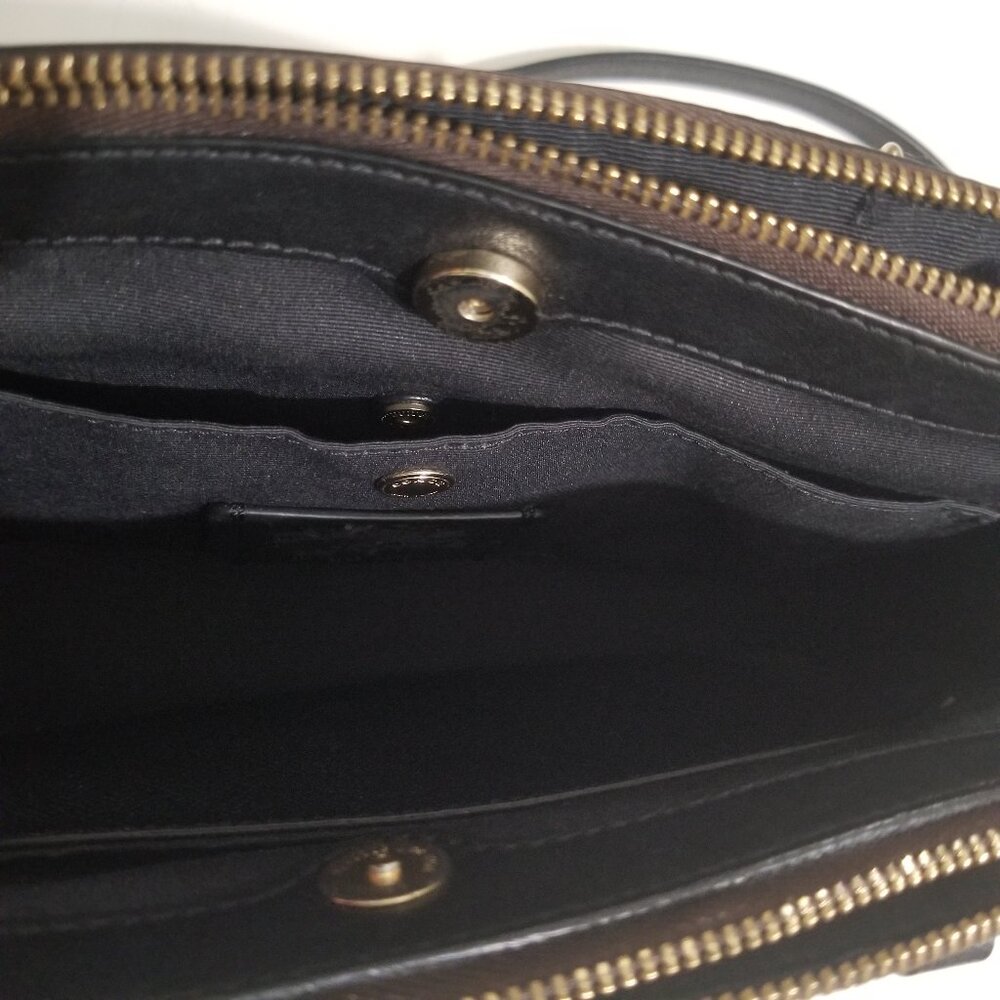Coach Brand purse in brown - Picture 7 of 9